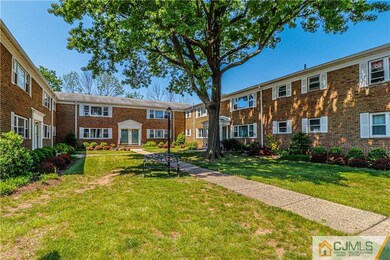 199 Evergreen Rd unit 12-B, Edison, NJ 08837 - photo 4