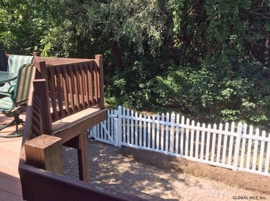 523 Highwood Cir, Albany, NY 12203 - photo 6