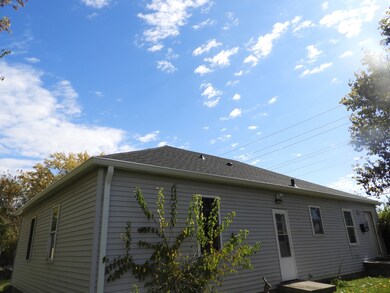 894 Albany St, Beech Grove, IN 46107 - photo 5