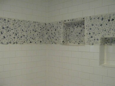 15 Syracuse Rd, Nashua, NH 03064 - photo 3