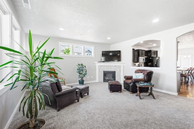 Living Room 4