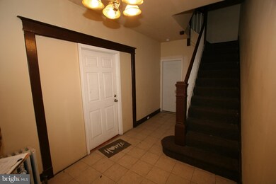 3629 Gelston Dr, Baltimore, MD 21229 - photo 3