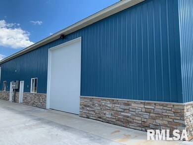 7217 Northwest Blvd unit 4, Davenport, IA 52806 - photo 2