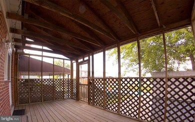 8112 Stratman Rd, Dundalk, MD 21222 - photo 3