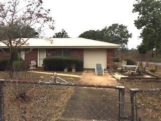 FRONT VIEW SHOWING GARAGE