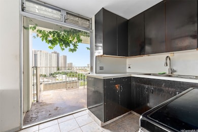 Queen Emma Gardens unit 947, Honolulu, HI 96817 - photo 6