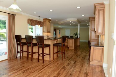 35 Spruce Ln, Colts Neck, NJ 07722 - photo 5