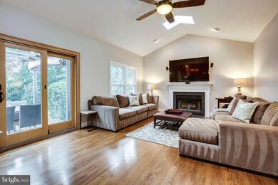 1797 Rampart Dr, Alexandria, VA 22308 - photo 4