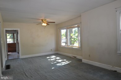 202 E Center Ave, Maple Shade, NJ 08052 - photo 3