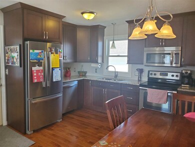 4018 Jill Dr, Waterloo, IA 50701 - photo 3