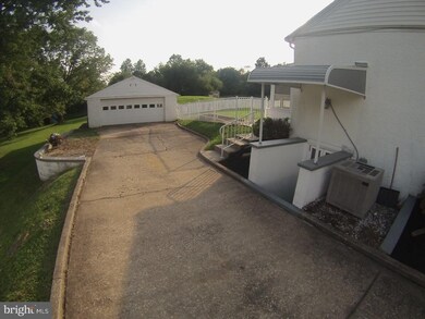 1235 Township Line Rd, Norristown, PA 19403 - photo 5