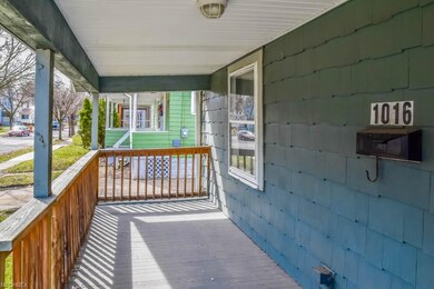 Covered front porch.