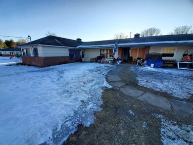 43-45 Allen Dr, Saratoga Springs, Outside, NY 12866 - photo 3