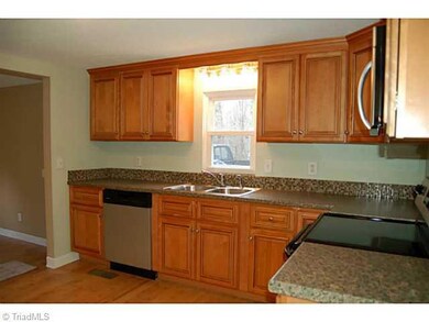 1438 Gopher Woods Rd, Asheboro, NC 27205 - photo 4