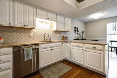 391 w 4th-21