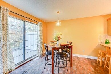 611-85th-Ln-NW-1-008