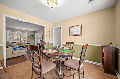 2295 Stonewood Ln, Lexington, KY 40509 - photo 7