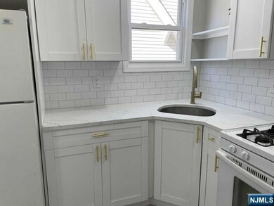 23 Demott Ave, Clifton, NJ 07011 - photo 5