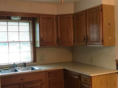 840 Sanderson Rd, Johnston, RI 02919 - photo 5