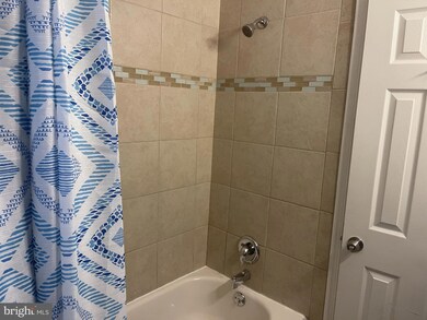 717 W 13th St, New Castle, DE 19720 - photo 5