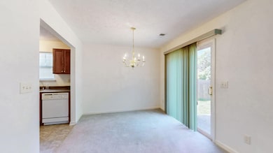 10-web-or-mls-116 Meadow View Way George
