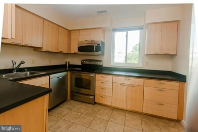 3139 Hawthorne Dr NE unit 3139, Washington, DC 20017 - photo 6