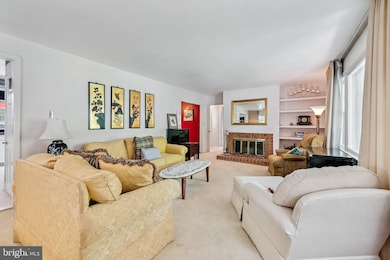 633 S Edge Park Dr, Haddonfield, NJ 08033 - photo 5