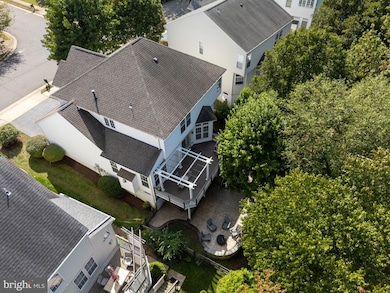 8152 Tillinghast Ln, Gainesville, VA 20155 - photo 3