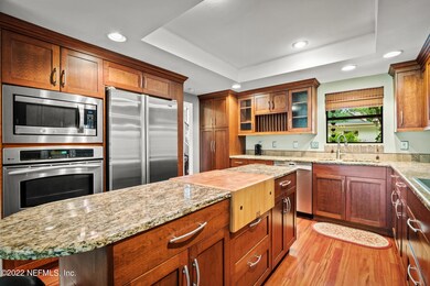 JAXREP_kitchen 10152_Cross_Green_Way_Jac