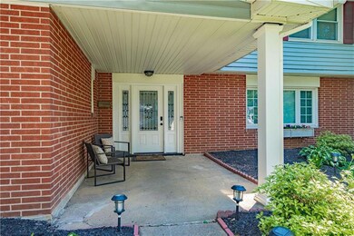 1113 N 26th St, Allentown, PA 18104 - photo 3