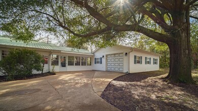 2100 Euclid Ave_Jasper_TRM2809-HDR