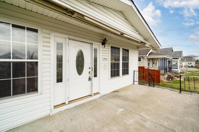 1774 E North Broadway_MLS_04