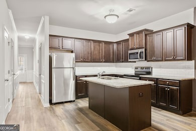 4497 Ravenwood Dr, Union City, GA 30291 - photo 4