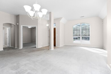 4481 Owl Creek Rd, Schertz, TX 78154 - photo 6