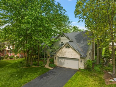 6166 Mission Dr, West Bloomfield, MI 48324 - photo 2