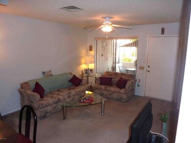 Livingroom (2)