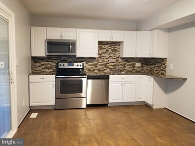 1383 Harford Square Dr, Edgewood, MD 21040 - photo 4