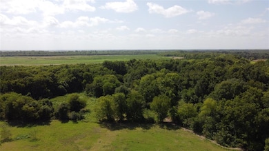 980 Cut Off Rd, Ennis, TX 75119 - photo 2