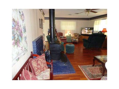 Living Room. Full View of Living Area from Hallway