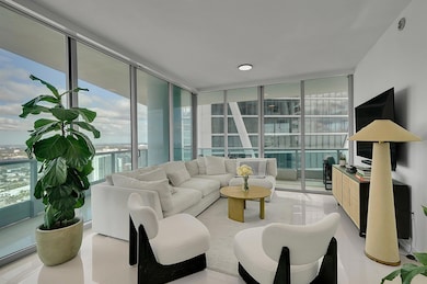 900 Biscayne Blvd unit 4812, Miami, FL 33132 - photo 2