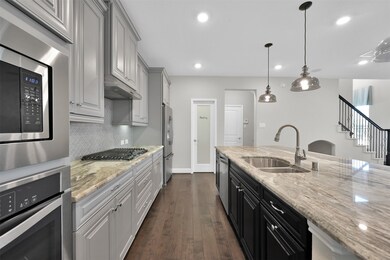 21 Heirloom Garden Place, the Woodlands, TX 77354 - photo 5