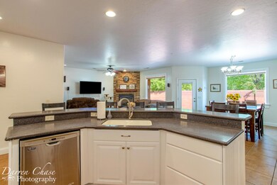 147 S 480 E, Ivins, UT 84738 - photo 5