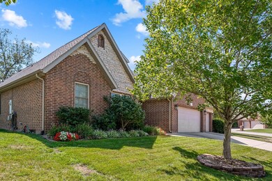 888 W Chestnut Bend Cir, Nixa, MO 65714 - photo 3