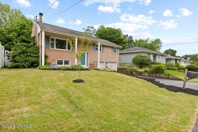 10 Chestnut Ct, Rensselaer, NY 12144 - photo 2