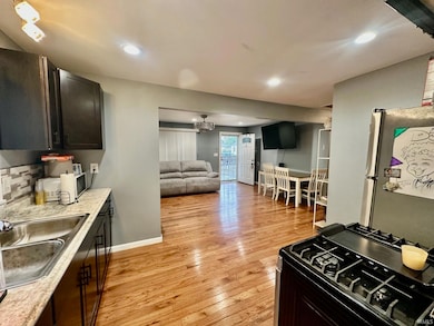 1001 E Broadway St, Kokomo, IN 46901 - photo 5