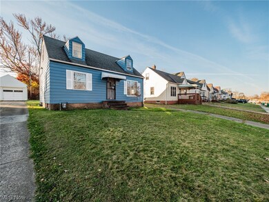 20608 Hansen Rd, Maple Heights, OH 44137 - photo 3