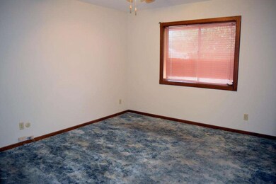 006 -  Master Bedroom