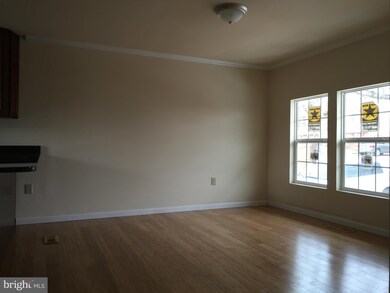 6811 Duluth St, Hyattsville, MD 20785 - photo 5