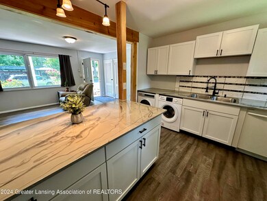 2812 Greenbelt Dr, Lansing, MI 48911 - photo 5