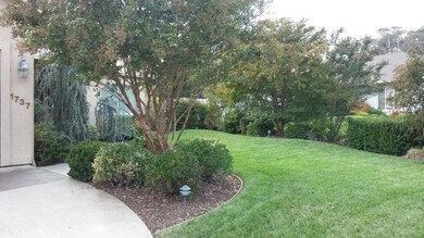 1737 Lakeside Dr, Redding, CA 96001 - photo 3